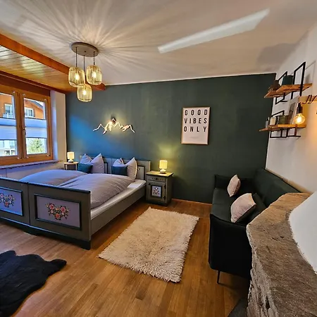 Marianne - Alpine Lägenhet